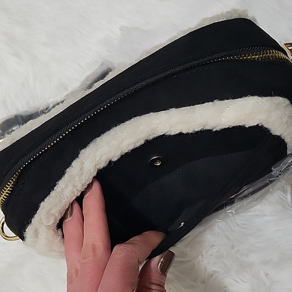 Bear Paw Purse - Picture 3 of 4